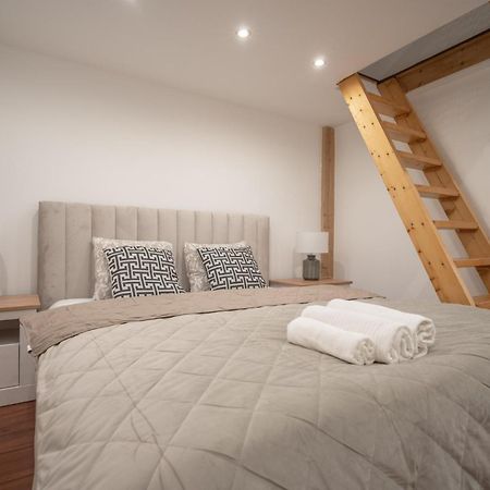 בודפשט Deluxe And Cozy City Center Suite For 8Ppl מראה חיצוני תמונה