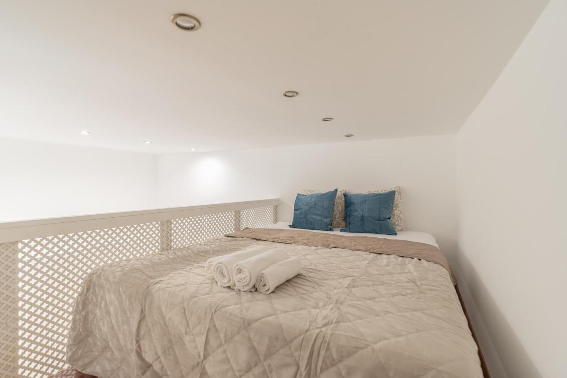 בודפשט Deluxe And Cozy City Center Suite For 8Ppl מראה חיצוני תמונה