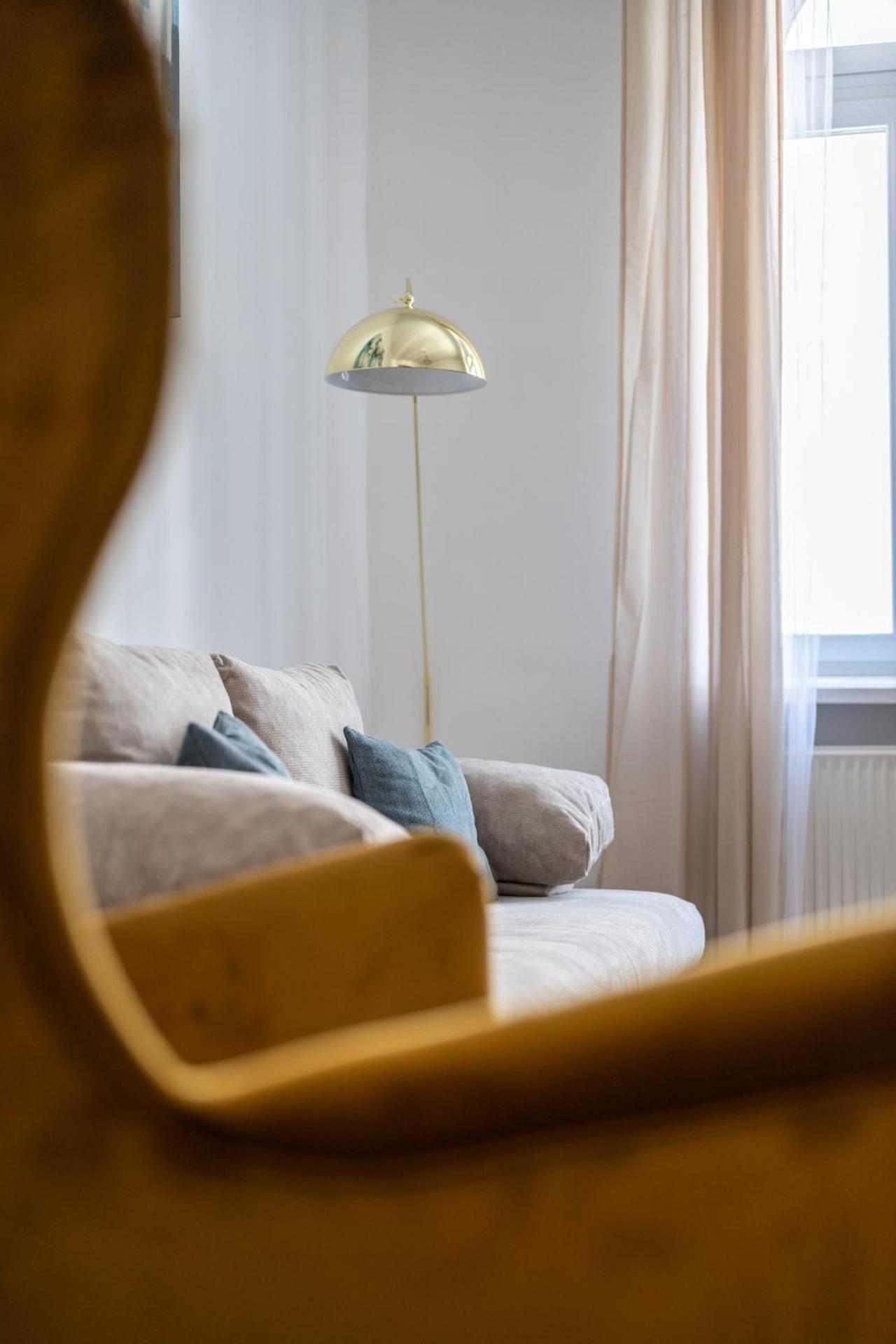 בודפשט Deluxe And Cozy City Center Suite For 8Ppl מראה חיצוני תמונה