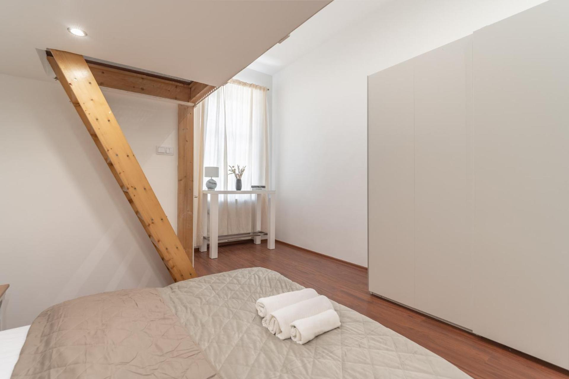 בודפשט Deluxe And Cozy City Center Suite For 8Ppl מראה חיצוני תמונה