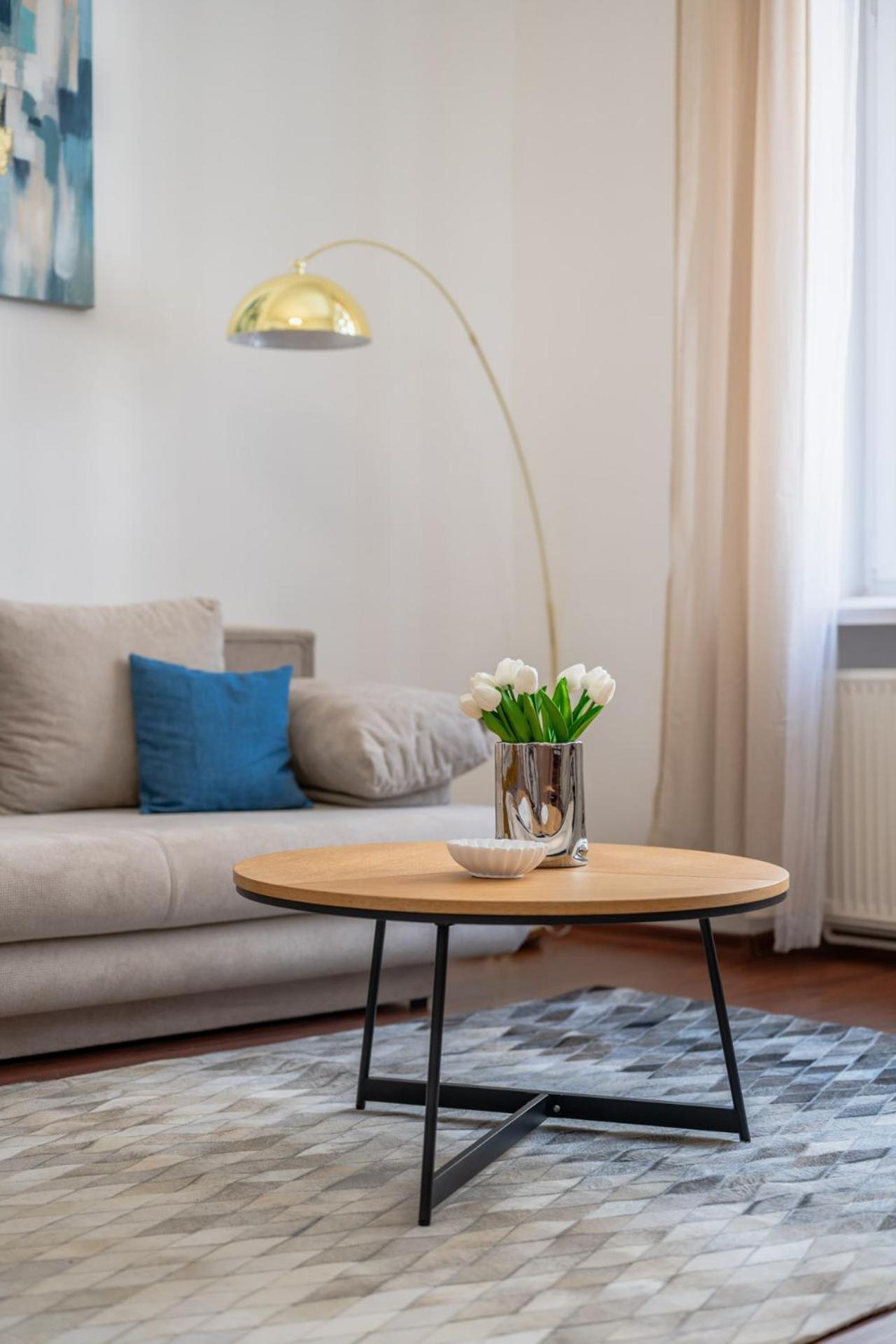 בודפשט Deluxe And Cozy City Center Suite For 8Ppl מראה חיצוני תמונה