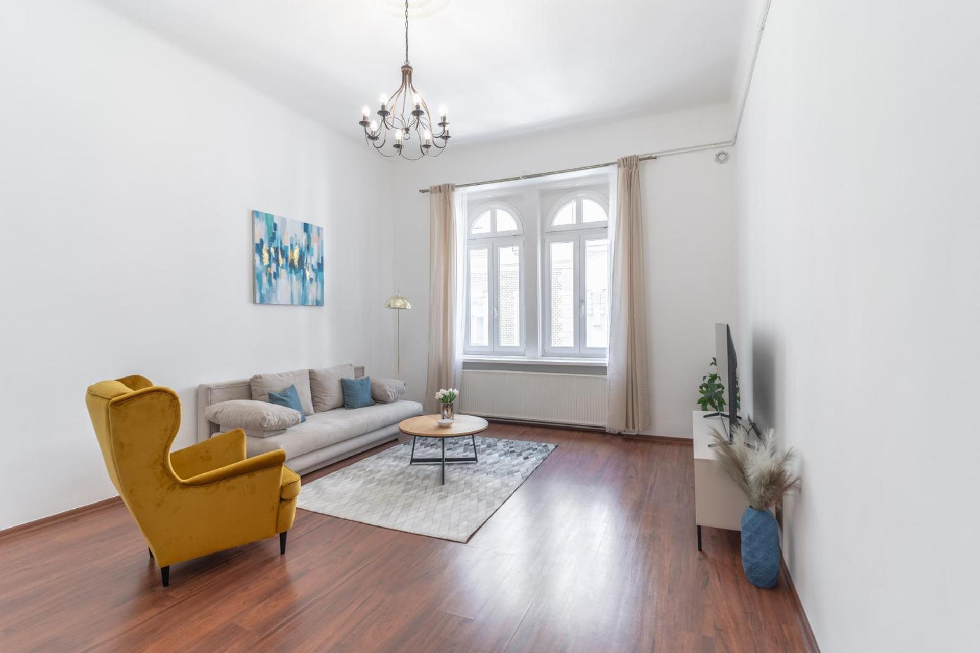בודפשט Deluxe And Cozy City Center Suite For 8Ppl מראה חיצוני תמונה